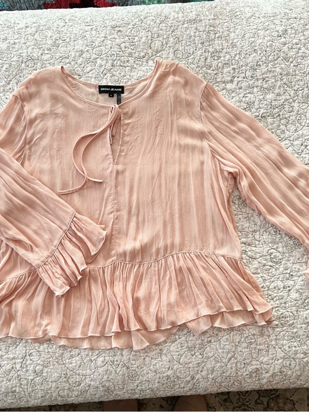 DKNY Soft Blush Pink Ruffle Tie-Neck Peasant Blouse Boho Feminine Elegant Gauzy